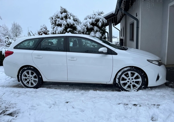 Toyota Auris cena 28800 przebieg: 282315, rok produkcji 2015 z Kętrzyn małe 436